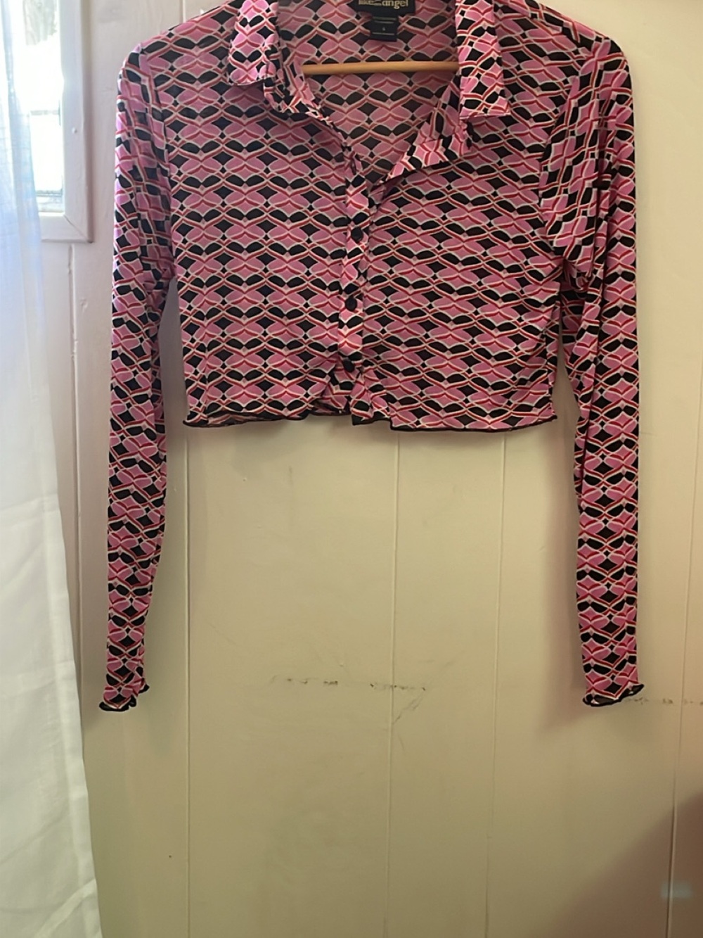like an angel Pink Geometric Crop Button-Down Shirt